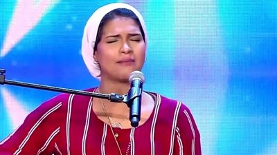 إيمان مصطفى متسابقة آراب جوت تالنت تحصد 70 ألف متابع على فيس بوك