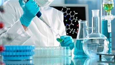 الفيروسات النادرة «سبب الموت الغامض».. عدم وجود إحصائية بها سبب عذاب الأطباء.. الوراثة وزواج الأقارب أبرز أسبابها.. «الناظر» يوضح طريقة التعامل.. وأستاذ فيروسات: هدف للدراسات الطبي