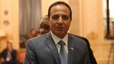 نائب يتقدم بسؤال لوزير الأوقاف عن ظاهرة جمع التبرعات بالمحال الكبرى