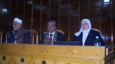 مجمع اللغة العربية يهنئ «وفاء كامل» بجائزة التميز العلمي ٢٠١٧