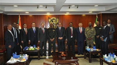 نشاط مكثف للقائم بأعمال رئيس المخابرات العامة في السودان (صور)