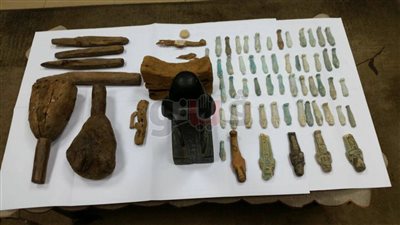 ضبط عاملين بحوزتهما ٦٦ قطعة أثرية في الشرقية