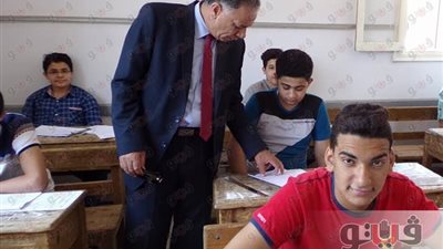 وكيل «تعليم دمياط» يتفقد لجان الدبلومات الفنية