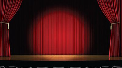 المسرح الكوميدي يستعد لعرض «سيلفي مع الموت» على ميامي