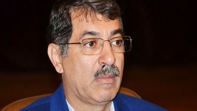 علاء صادق: نقل أصول 