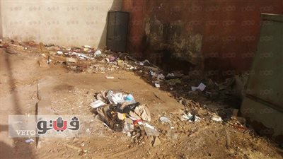 بالصور.. انتشار القمامة والقطط في مستشفى الصدر بالعمرانية