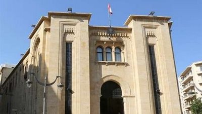 الانتخابات النيابية اللبنانية تشهد ترشح عدد من نجوم الإعلام والفن