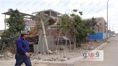 بالصور.. إزالة تعديات على أراضي دولة بـ«عرب غنيم»