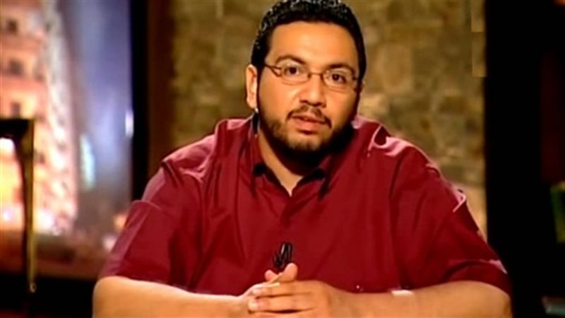 الصحفي والروائي بلال