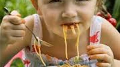 5 نصائح تحمي طفلك من الإصابة بالسرطان.. اكتشفيها