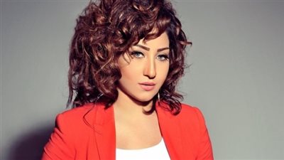 بوسي تحتفل بعيد ميلاد زوجها 