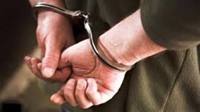 القبض على عاطل سرق طبنجة من سيارة بالزاوية الحمراء