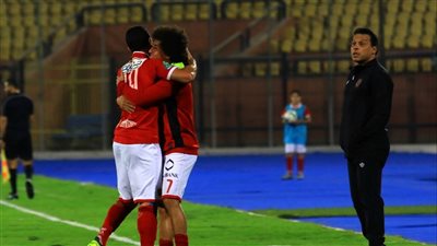جماهير الأهلي باستاد القاهرة: «يمين شمال الحقهم يا جلال»