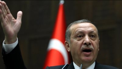 خبير بريطاني: أردوغان ساعد الإخوان في مصر ويدافع عن إرهابهم