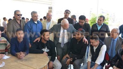 محافظ بورسعيد: المشروعات القومية تؤمن مستقبلا أفضل لأبناء مصر
