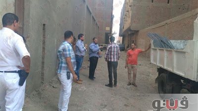 بالصور.. إيقاف أعمال مباني مخالفة بالعجوزة