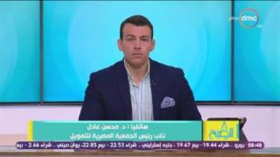 خبير اقتصادي يكشف موعد انتهاء الأزمة الاقتصادية وهبوط الدولار