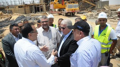 «المقاولون العرب» تنفذ المرحلة الأولى لطرق العاصمة الإدارية الجديدة