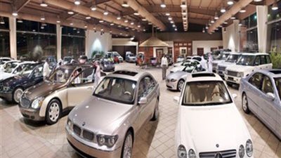 حسين درويش ينفي تخفيض أسعار السيارات