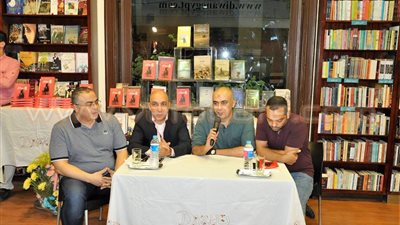 بالصور.. حفل توقيع رواية «6 ريختر» بمكتبة ديوان