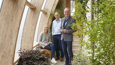 بالصور.. منزل على شكل ثعبان في بريطانيا