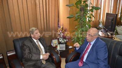 محافظ الإسماعيلية يستقبل مدير إدارة التأمين بمحور قناة السويس