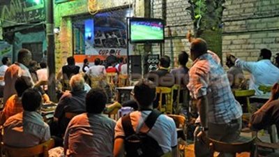 الكافيهات صداع في رأس مسئولي «القاهرة».. المحافظة: وقف تراخيص المقاهي منذ 1992.. المواطنون يشتكون من آثارها الضارة.. وتطوير مراكز الشباب «ضرورة»