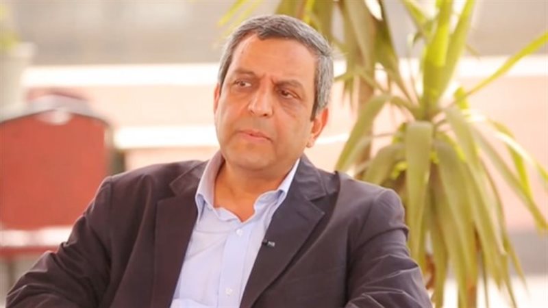 الكاتب الصحفي يحيى