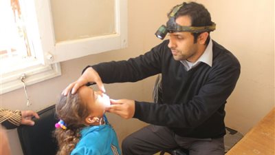 قافلة الأزهر الطبية بالواحات البحرية تجري 120 عملية جراحية