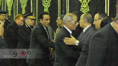 بالصور.. مدير أمن الإسكندرية يقدم العزاء في ضحايا أتوبيس نويبع