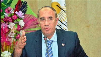 رئيس جامعة أسيوط يعين 3 من الكوادر العلمية في مناصب جديدة