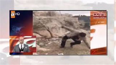 مشهد مروع لرجل يسقط من قمة جبل ويلقى حتفه في عيد ميلاده (فيديو)