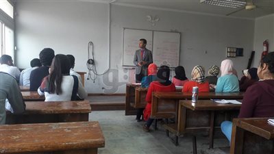 سعيد محفوظ يحاضر طلاب إعلام حلوان عن مواصفات المذيع التليفزيوني