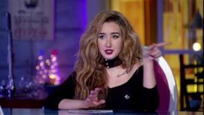 بالفيديو.. هنا الزاهد وشيماء سيف يقلدان هشام جمال بطريقة ساخرة