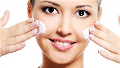 قناع «الأرز بالحليب» لبشرة نضرة وشابة