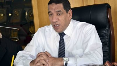 الأمن يسيطر على معركة بين عائلتى 