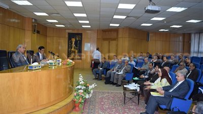 وفد مجلس الوزراء يتابع الموقف التنفيذي للمشروعات القومية بالمنيا