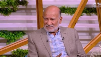 أحمد خليل: زوجتي الألمانية فلاحة شاطرة خلت حياتي سعيدة