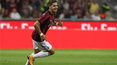 سيلفا يخطف فوزا قاتلا لميلان في شباك جنوي (فيديو)