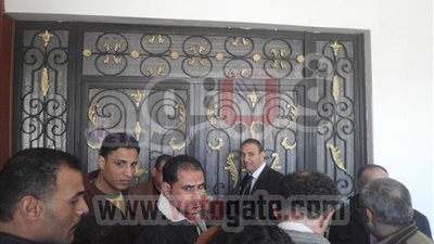 بالصور.. ثوار الدقهلية يفضون اعتصامهم أمام مبنى المحافظة