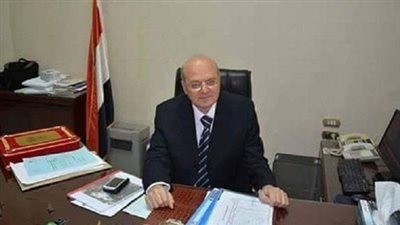 رئيس جامعة الزقازيق يزور كنائس الزقازيق لتهنئة الأقباط