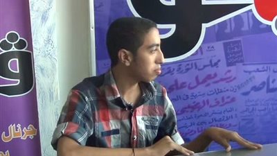 بالفيديو.. طالب بـ