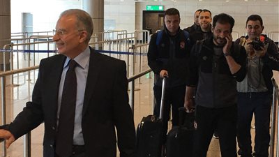 «زيزو» يرافق بعثة الأهلي إلى الإمارات