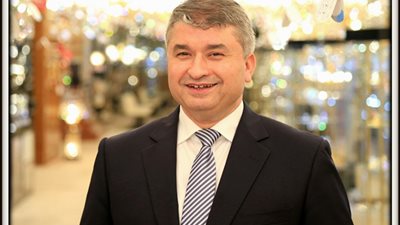 كريستال عصفور تصدر 80 % من إنتاجها للخارج