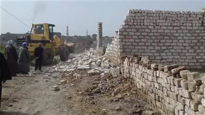 إزالة 122 حالة تعد بمدينة المنشأة في سوهاج