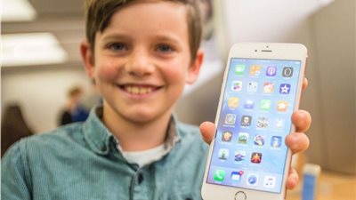 أبل تضيف ميزات للرقابة الأبوية لمعالجة إدمان الهواتف الذكية