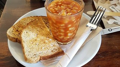 أغرب طرق تقديم الطعام داخل المطاعم (صور)