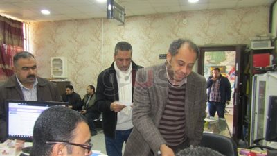 نقيب وأمين مهندسي أسيوط يتقدمان بأوراق ترشحهما في انتخابات النقابة