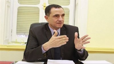 الجيوشي يجري مقابلات لاختيار رؤساء لجان امتحانات الدبلومات الفنية