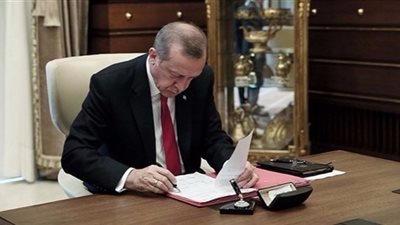 أردوغان يوقع على مقترح الاستفتاء على التعديلات الدستورية